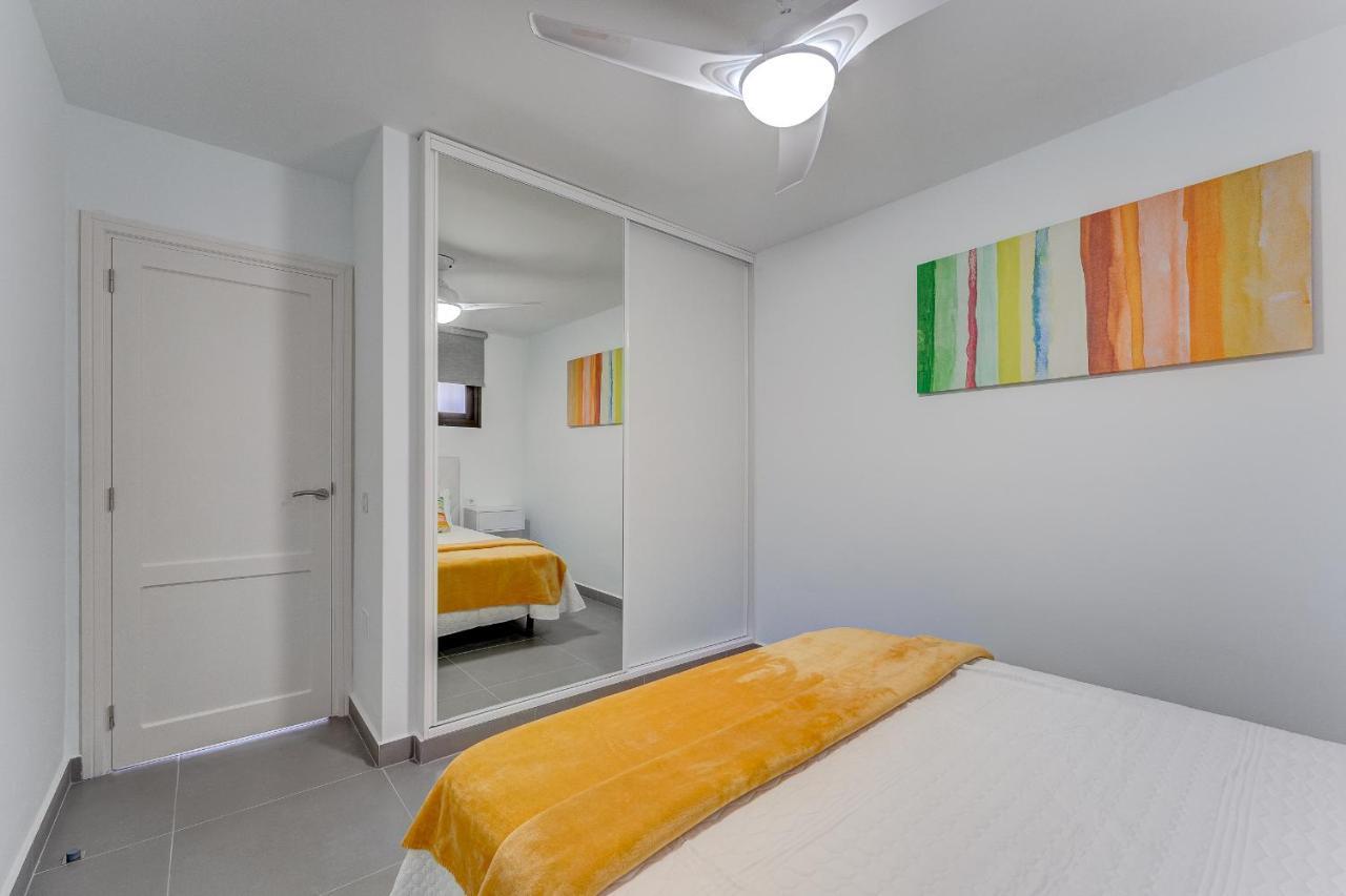 Buenavista Sunflower Apartment In Playa La Arena Puerto de Santiago  Exteriér fotografie